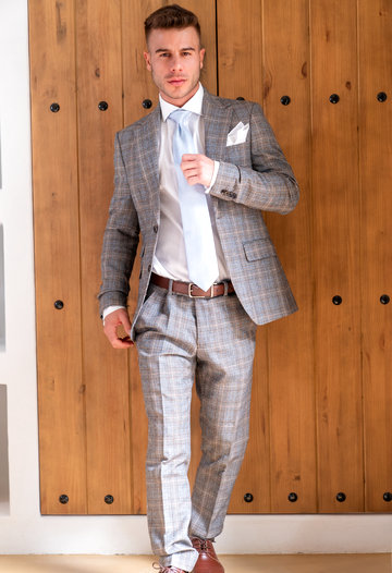 Strong Suit Ep 4: Tag Along