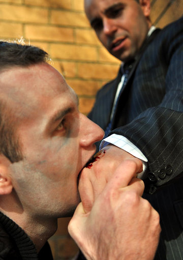 Bitten by the Horny Vampire â€“ Marco Pirelli