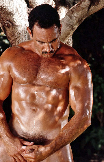 Ed Dinakos, muscle man naked